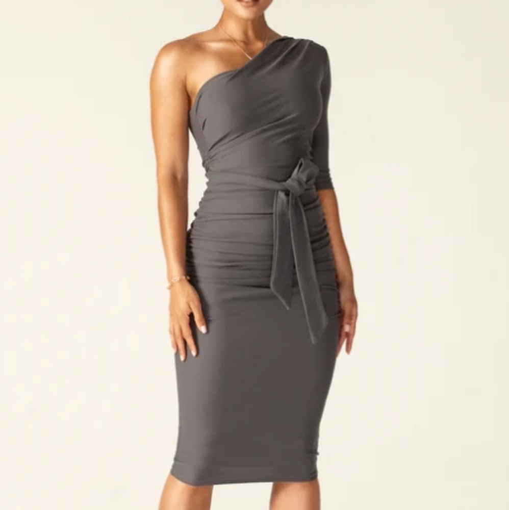 Alieva - Dolly elegant body control dress (L)